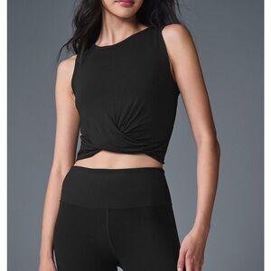 ALO Yoga Women's Classic Black Muscle Tee